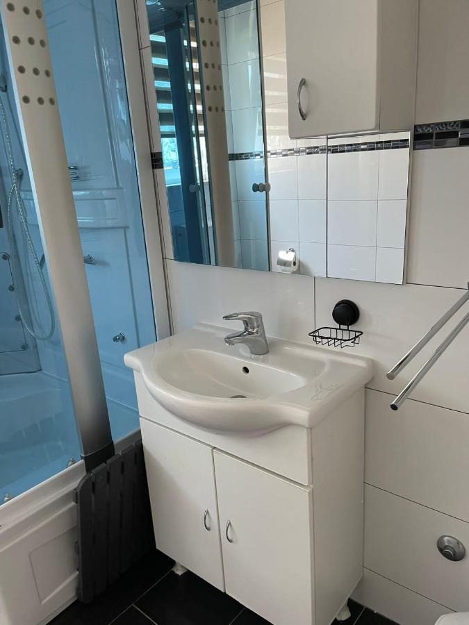 Beach House Paradiso Рогозниця Екстер'єр фото